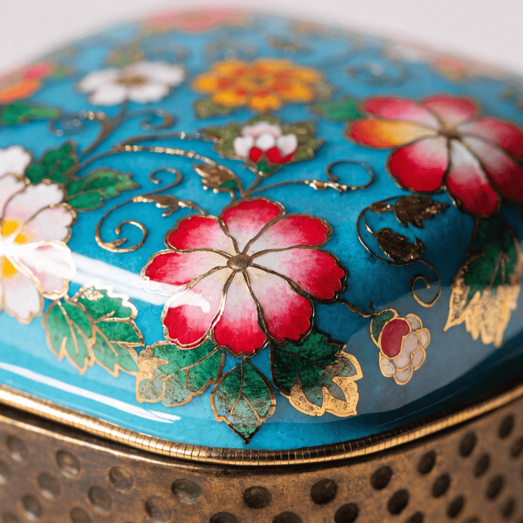 Boîte cloisonnée chinoise